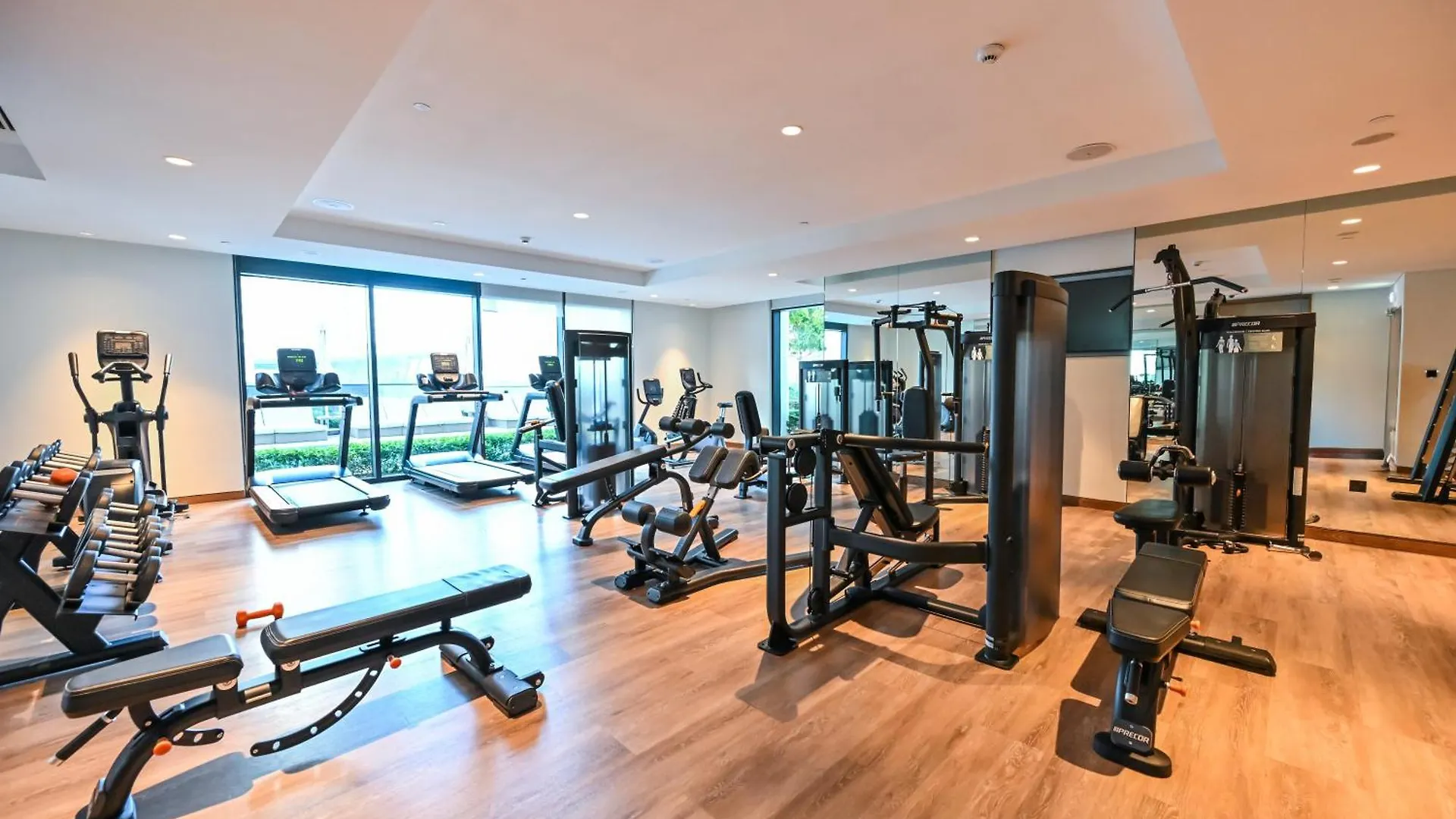 Majestic Actone 1Br Dowtown Dubai Apartment