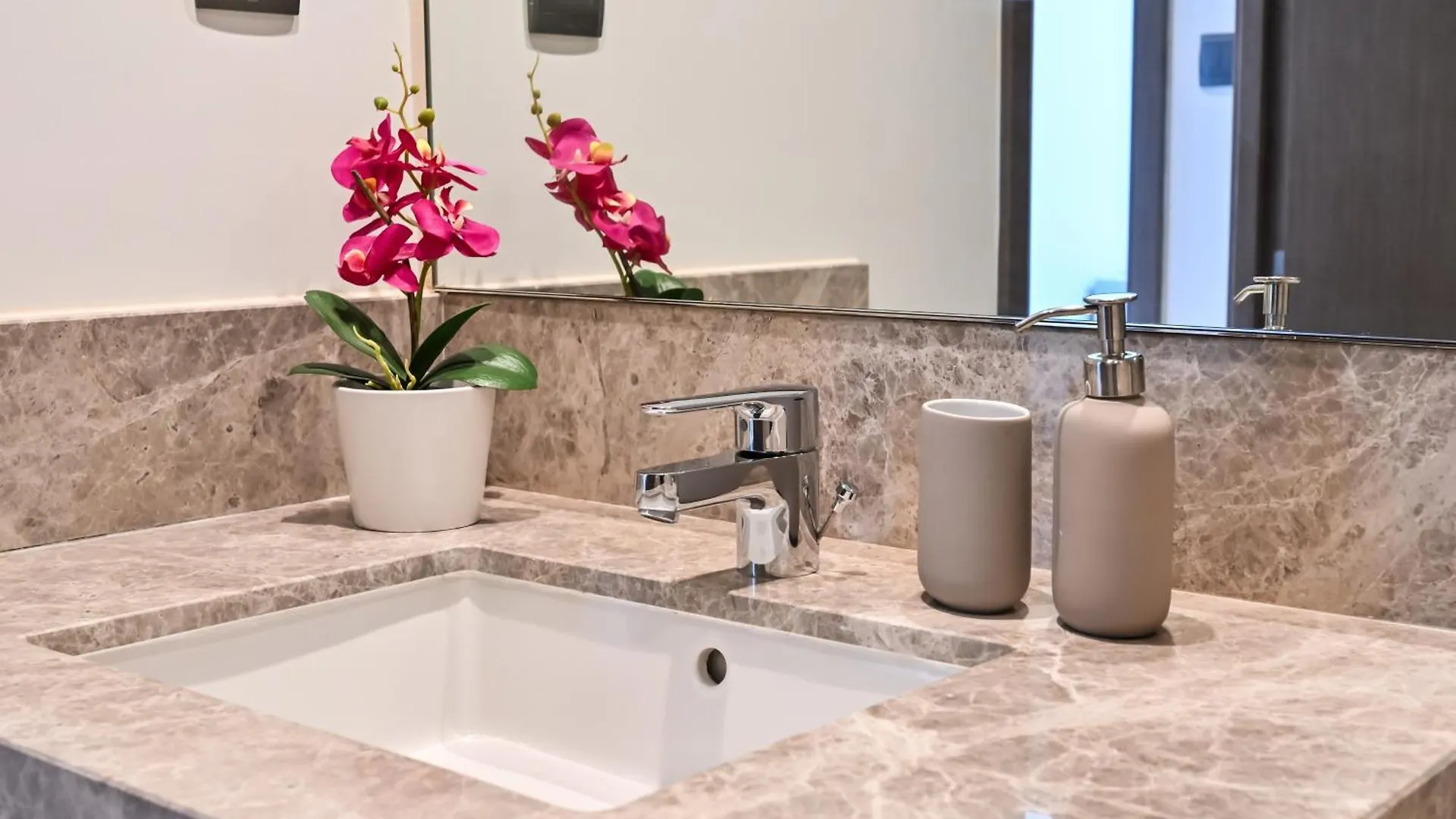 Majestic Actone 1Br Dowtown Dubai Apartment 0*,