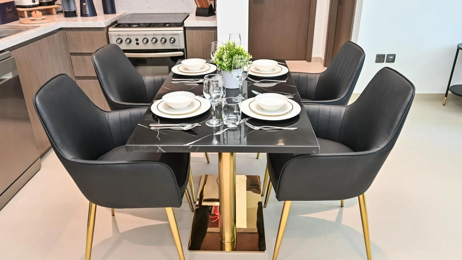 Majestic Actone 1Br Dowtown Dubai Apartment